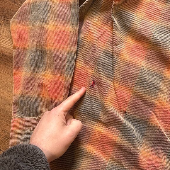 Red Head Casual Button Down Mens Large Orange Plaid Distressed Flannel Shirt - Picture 4 of 7